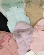 Chaleco Puffer Niñas Con Plush y Capucha De Piel Mod. 439 - Imagen 3